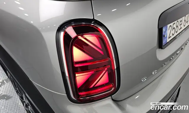 Mini Countryman 2024 1.5 автомат (гидро), миниатюра 9