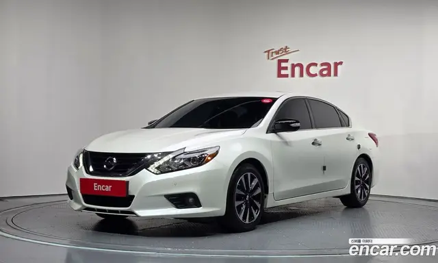 Nissan Altima 2018 2.5 автомат (гидро), миниатюра 1