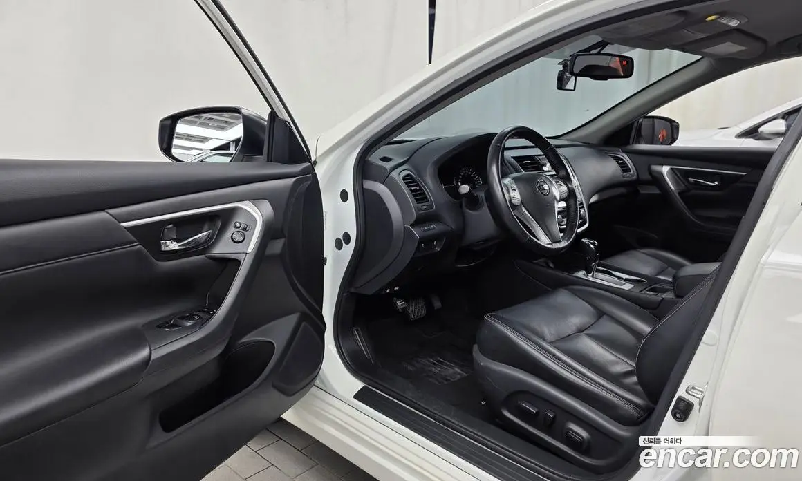 Nissan Altima 2018 2.5 автомат (гидро), фото 13
