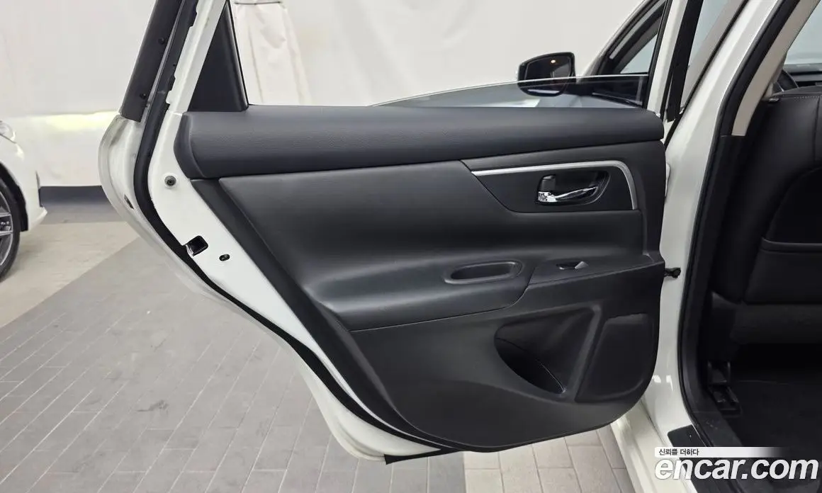 Nissan Altima 2018 2.5 автомат (гидро), фото 15