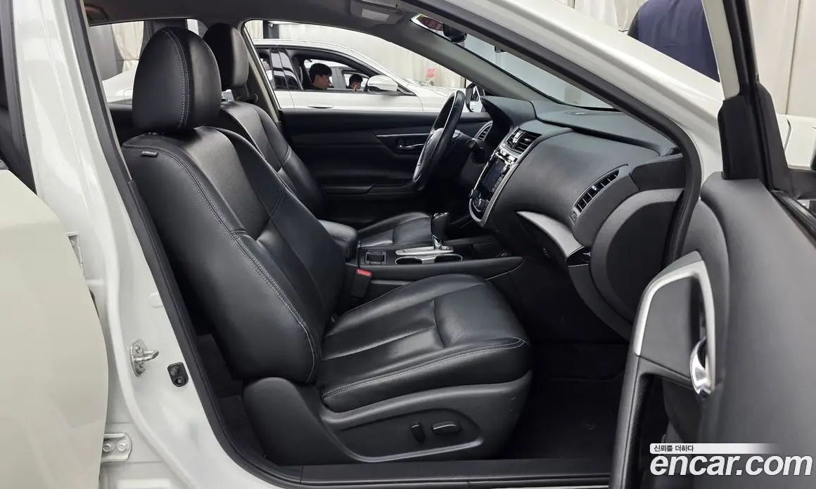 Nissan Altima 2018 2.5 автомат (гидро), фото 17