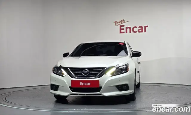 Nissan Altima 2018 2.5 автомат (гидро), миниатюра 3