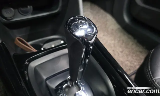 Peugeot 2008 2018 1.6 автомат (гидро), миниатюра 12
