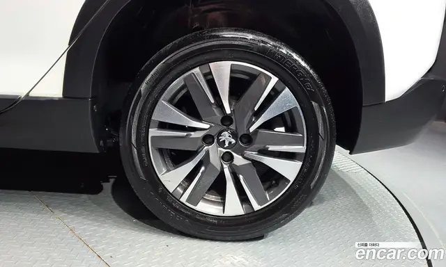 Peugeot 2008 2018 1.6 автомат (гидро), миниатюра 7