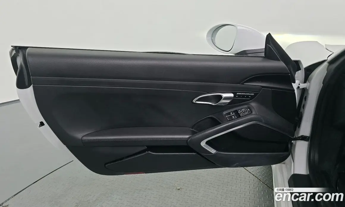 Porsche 718 2018 2.0 автомат (гидро), фото 13