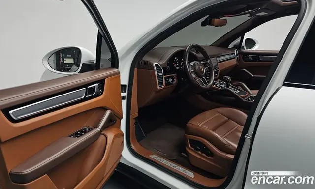 Porsche Cayenne 2023 3.0 автомат (гидро), миниатюра 12