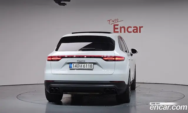 Porsche Cayenne 2023 3.0 автомат (гидро), миниатюра 3