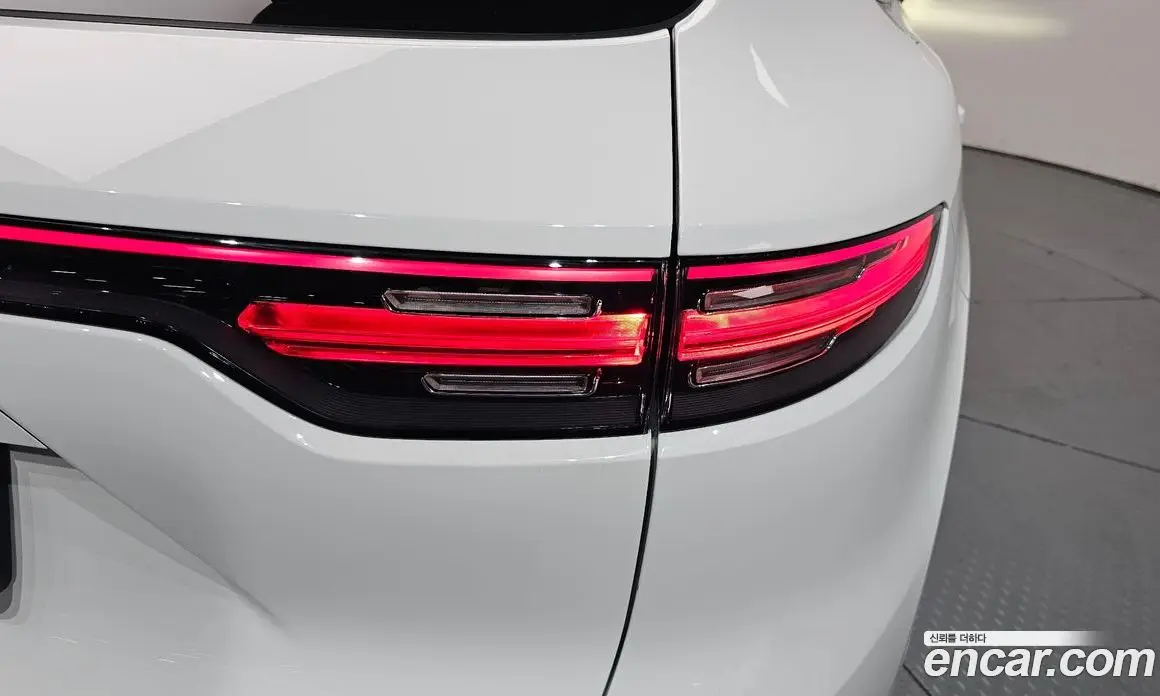 Porsche Cayenne 2023 3.0 автомат (гидро), фото 8