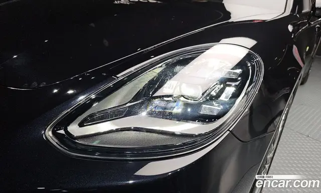 Porsche Panamera 2023 2.9 автомат (гидро), миниатюра 8