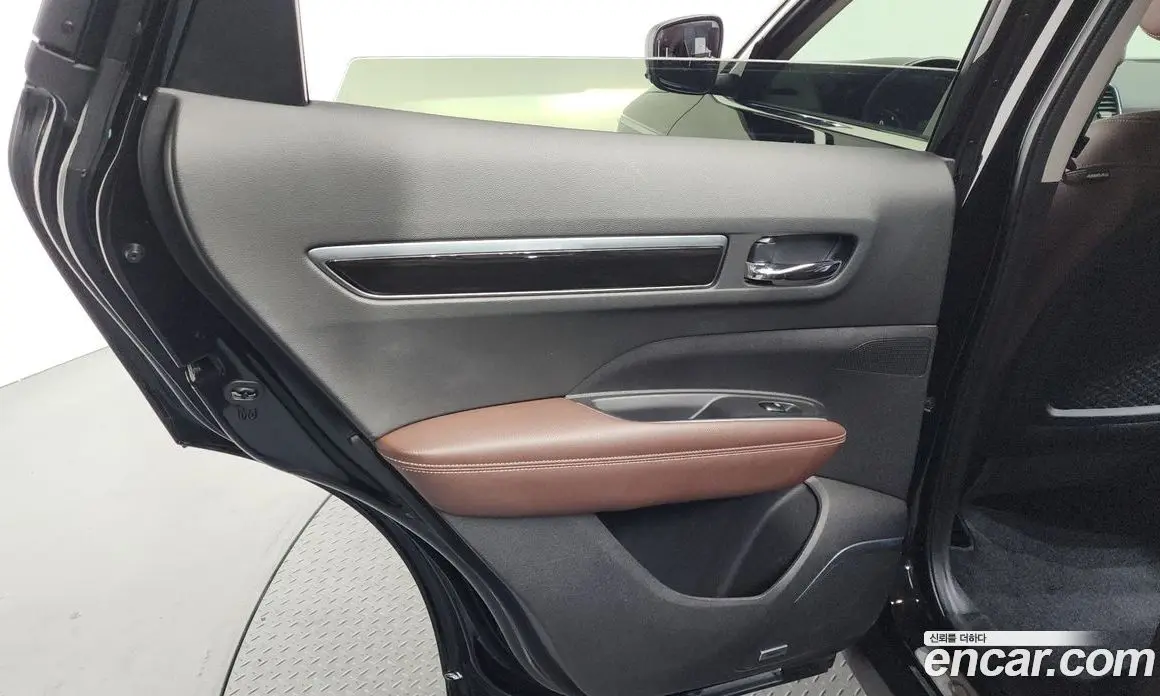 Renault (Samsung) QM6 2016 2.0 автомат (гидро), фото 15 Renault (Samsung) QM6 2016 2.0 автомат (гидро), фото 15