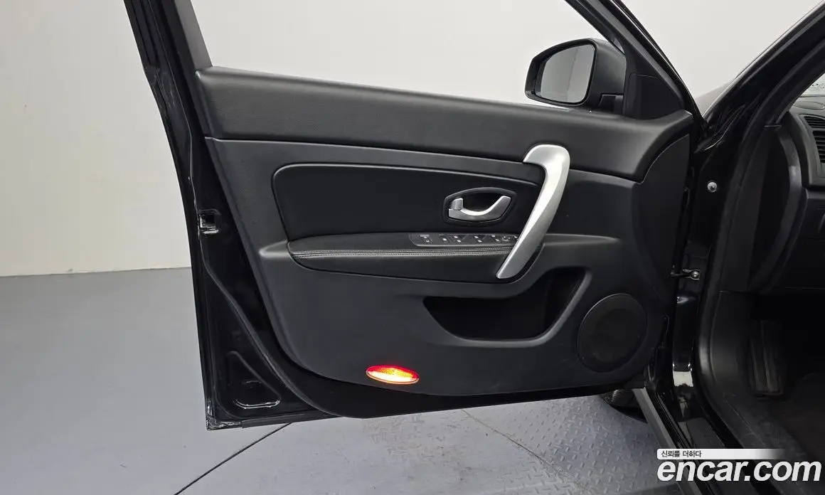 Renault (Samsung) SM5 2015 2.0 автомат (гидро), фото 14 Renault (Samsung) SM5 2015 2.0 автомат (гидро), фото 14