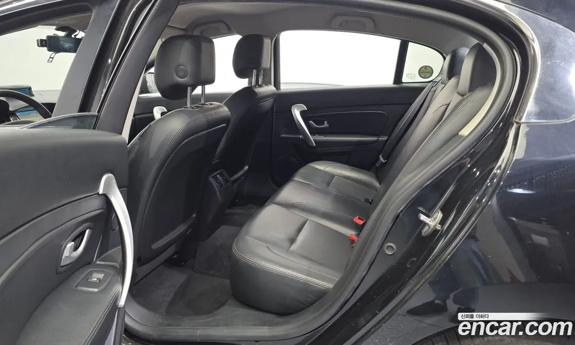 Renault (Samsung) SM5 2015 2.0 автомат (гидро), фото 16 Renault (Samsung) SM5 2015 2.0 автомат (гидро), фото 16