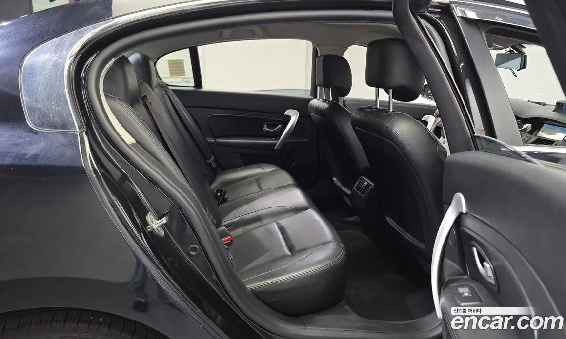 Renault (Samsung) SM5 2015 2.0 автомат (гидро), фото 17 Renault (Samsung) SM5 2015 2.0 автомат (гидро), фото 17