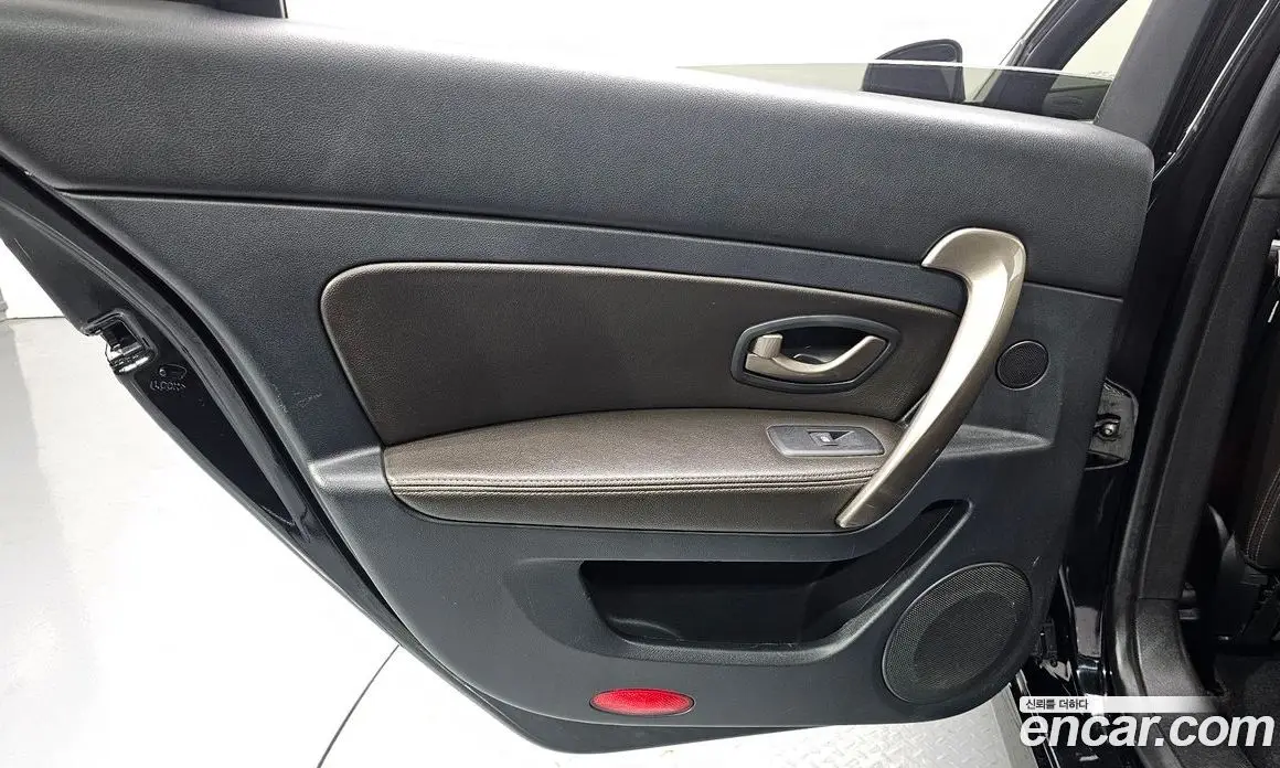 Renault (Samsung) SM5 2015 2.0 автомат (гидро), фото 15 Renault (Samsung) SM5 2015 2.0 автомат (гидро), фото 15