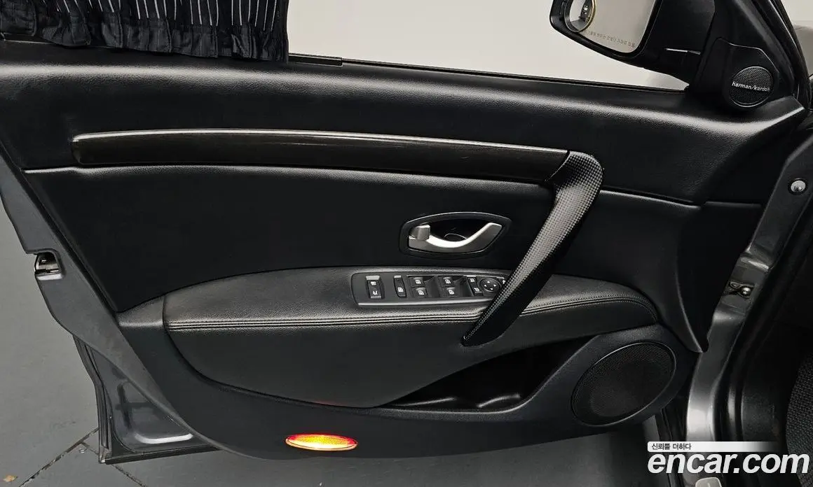 Renault (Samsung) SM7 2017 2.0 автомат (гидро), фото 14 Renault (Samsung) SM7 2017 2.0 автомат (гидро), фото 14