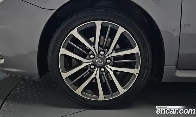 Renault (Samsung) SM7 2017 2.0 автомат (гидро), миниатюра 5 Renault (Samsung) SM7 2017 2.0 автомат (гидро), миниатюра 5