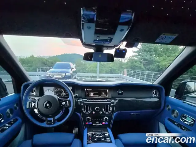 Rolls-Royce Cullinan 2024 6.7 автомат (гидро), миниатюра 8 Rolls-Royce Cullinan 2024 6.7 автомат (гидро), миниатюра 8