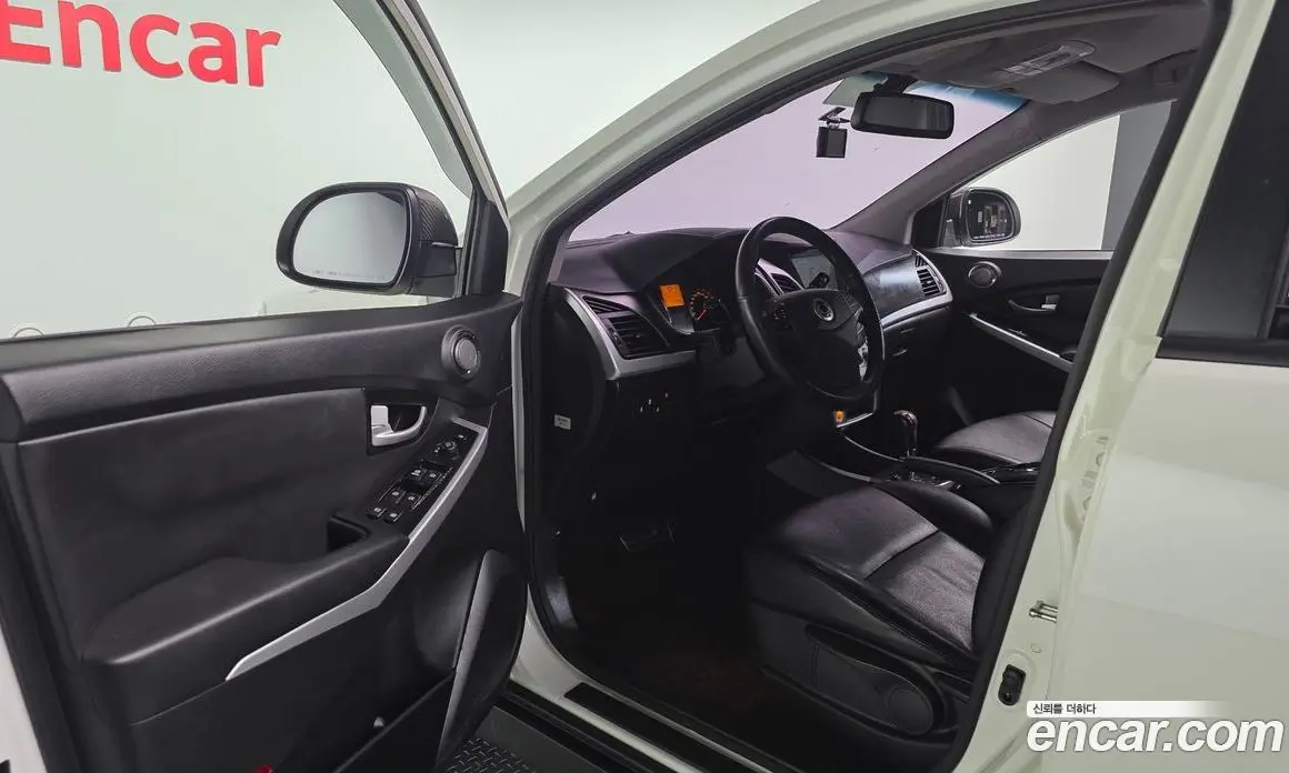 SsangYong Korando 2016 2.2 автомат (гидро), фото 10 SsangYong Korando 2016 2.2 автомат (гидро), фото 10