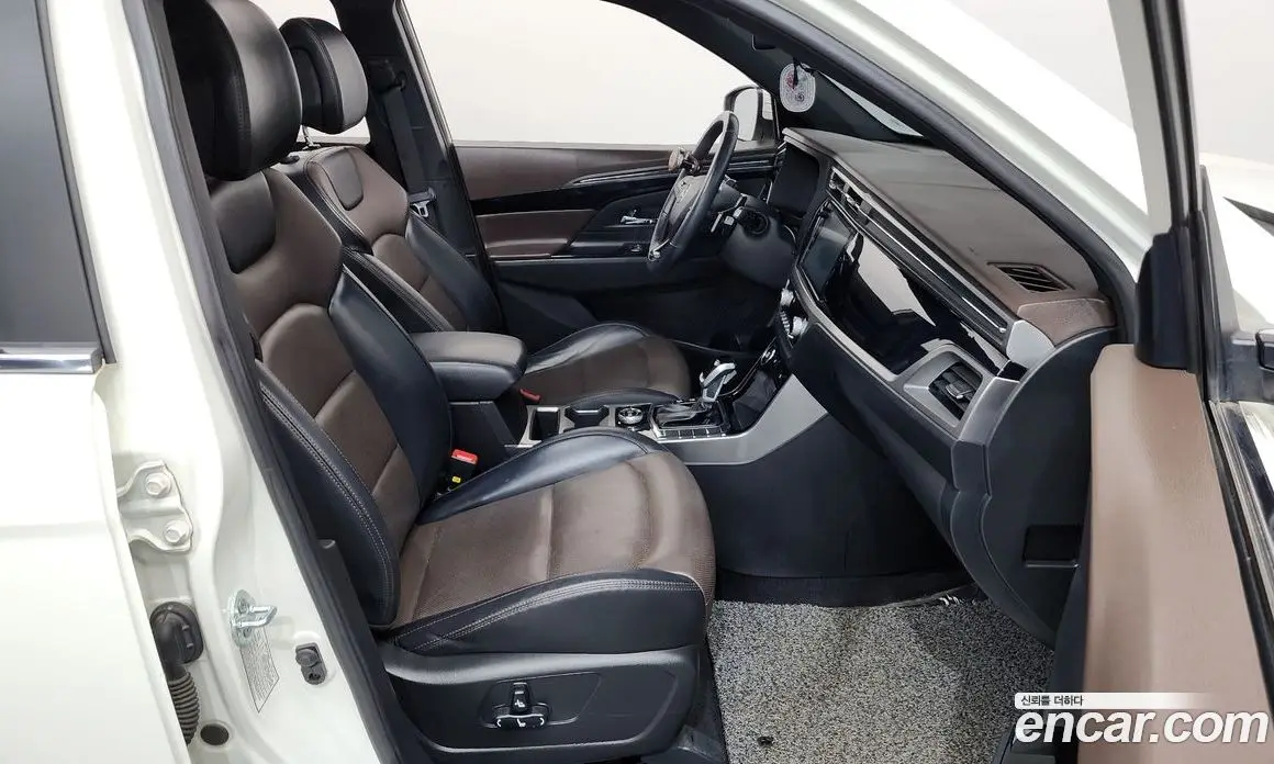 SsangYong Korando 2019 1.6 автомат (гидро), фото 16