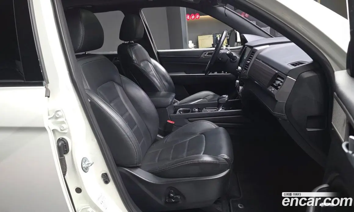 SsangYong Rexton 2018 2.2 автомат (гидро), фото 17 SsangYong Rexton 2018 2.2 автомат (гидро), фото 17