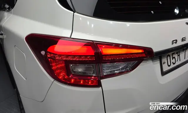 SsangYong Rexton 2018 2.2 автомат (гидро), миниатюра 9 SsangYong Rexton 2018 2.2 автомат (гидро), миниатюра 9