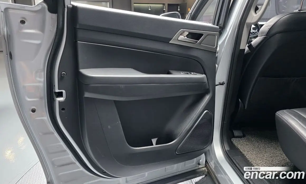 SsangYong Rexton 2018 2.2 автомат (гидро), фото 15