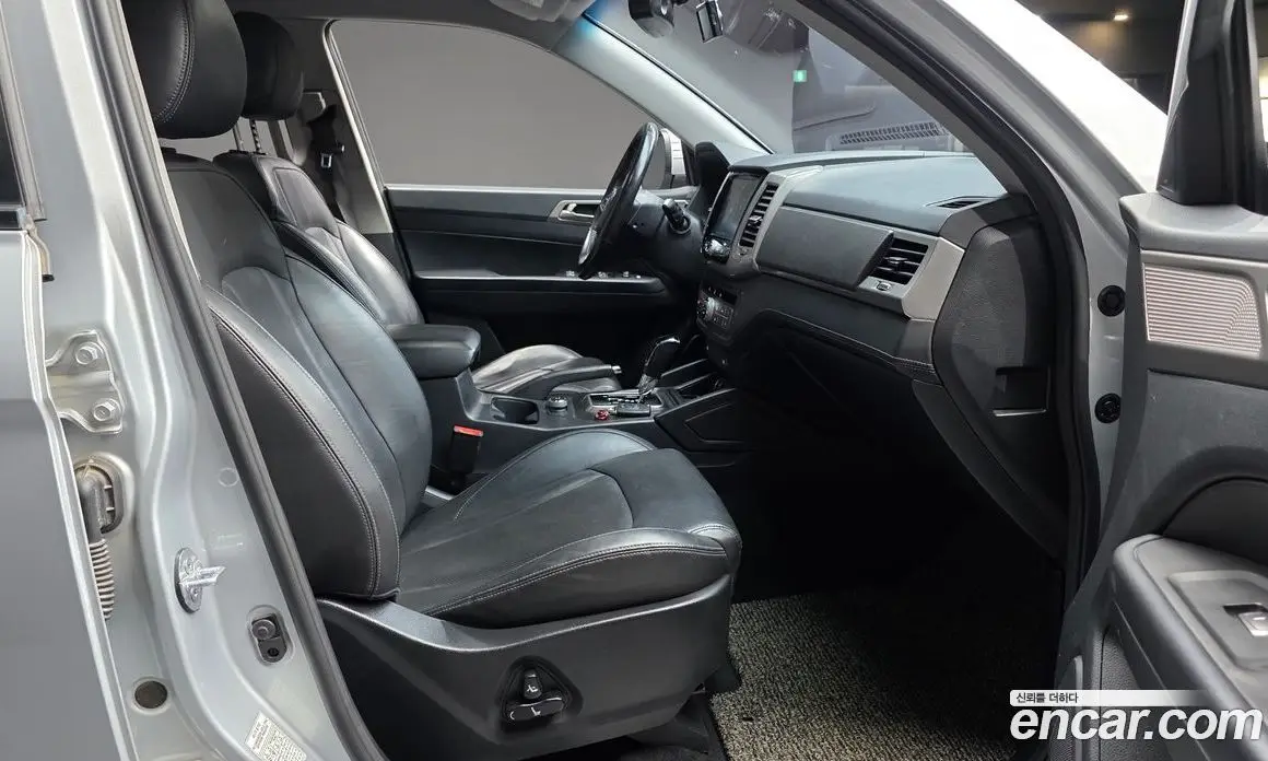 SsangYong Rexton 2018 2.2 автомат (гидро), фото 16