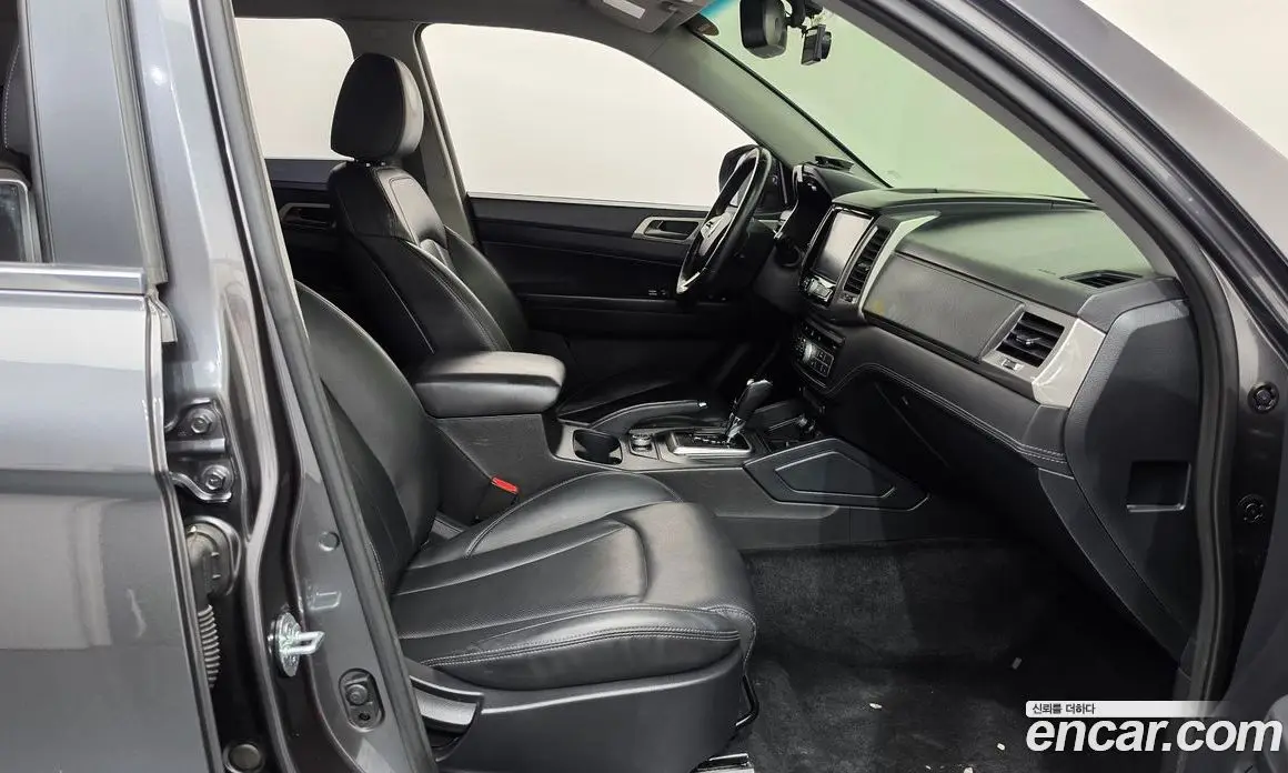 SsangYong Rexton 2018 2.2 автомат (гидро), фото 16