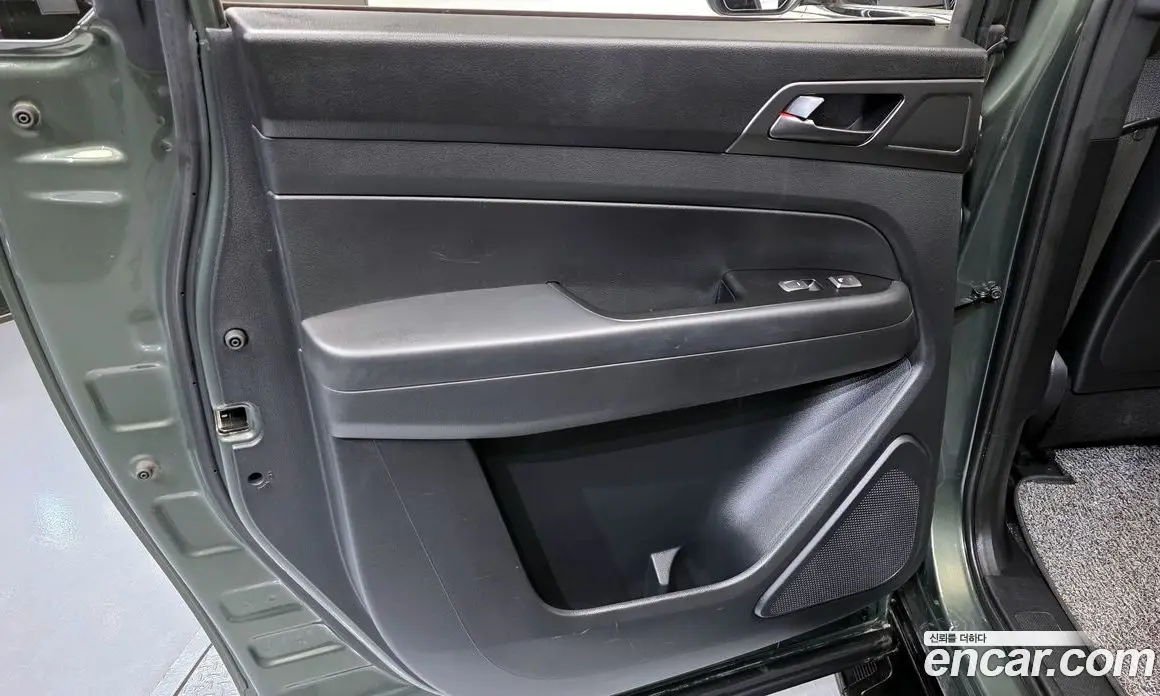 SsangYong Rexton 2023 2.2 автомат (гидро), фото 15