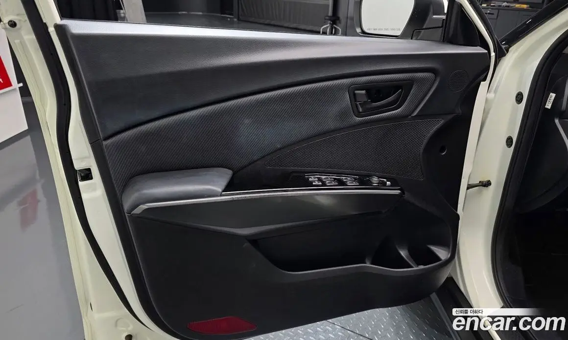 SsangYong TIBOLI 2020 1.5 автомат (гидро), фото 13
