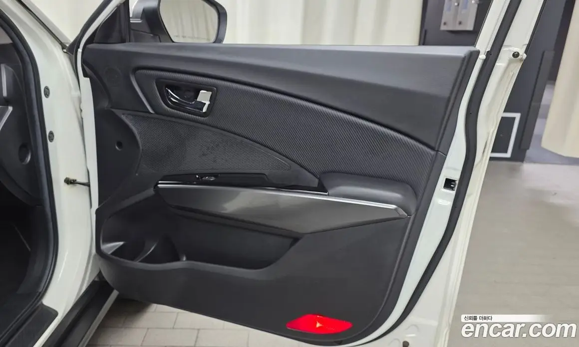 SsangYong TIBOLI 2022 1.5 автомат (гидро), фото 13