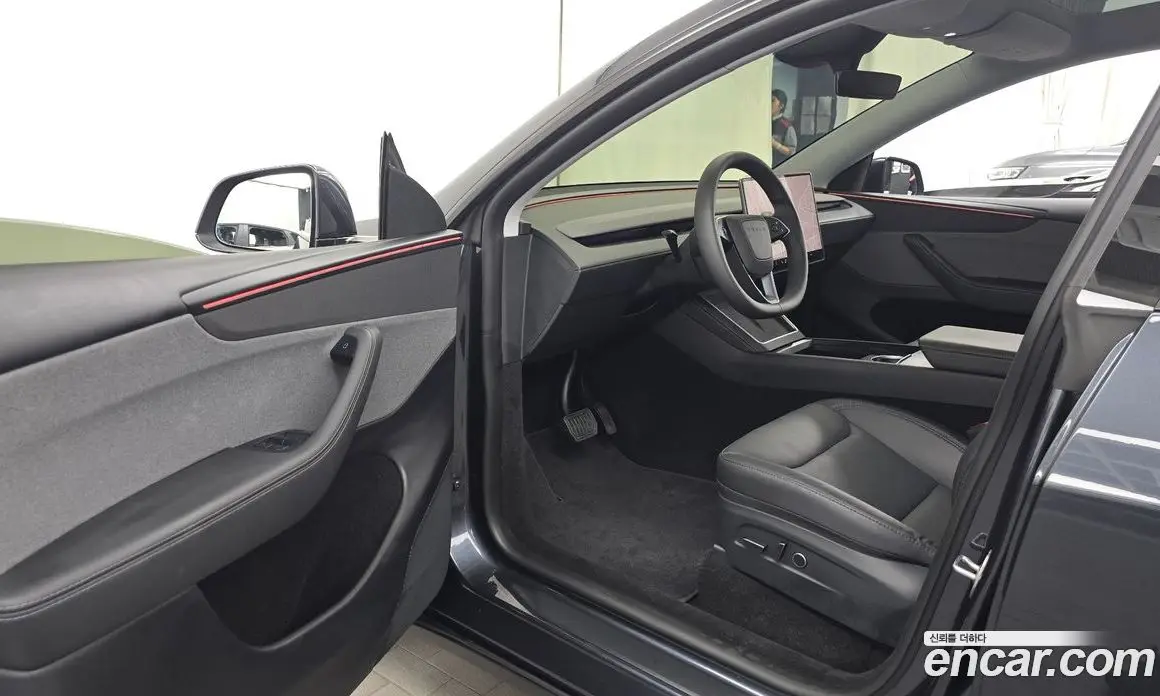 Tesla Model Y 2025 0.2 автомат (гидро), фото 13 Tesla Model Y 2025 0.2 автомат (гидро), фото 13