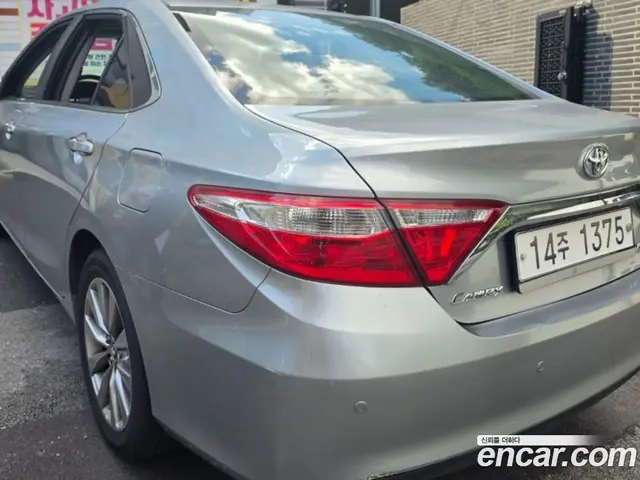 Toyota Camry 2015 2.5 автомат (гидро), миниатюра 5 Toyota Camry 2015 2.5 автомат (гидро), миниатюра 5