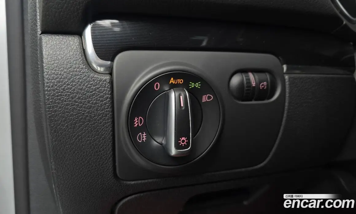 Volkswagen Golf 2011 2.0 автомат (гидро), фото 14