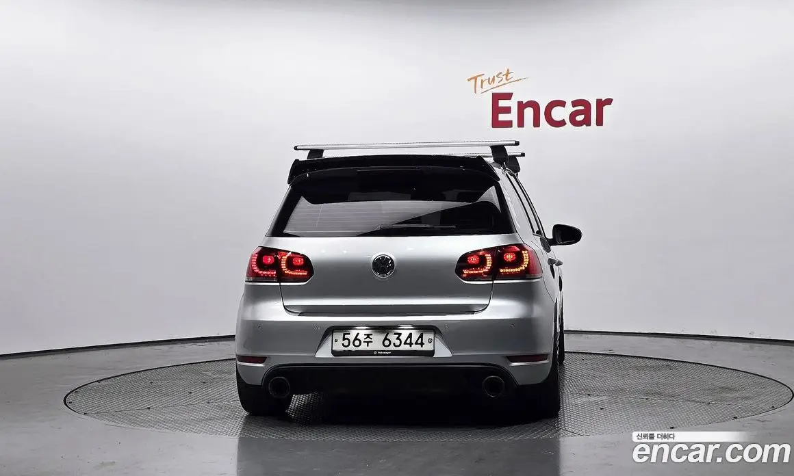 Volkswagen Golf 2011 2.0 автомат (гидро), фото 4