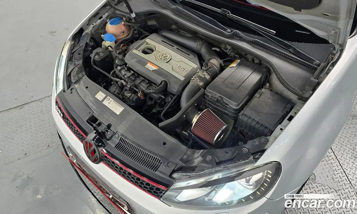 Volkswagen Golf 2011 2.0 автомат (гидро), фото 6