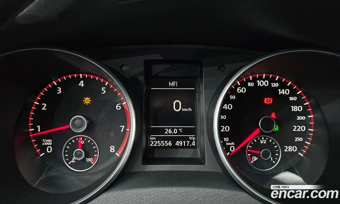 Volkswagen Golf 2011 2.0 автомат (гидро), фото 8