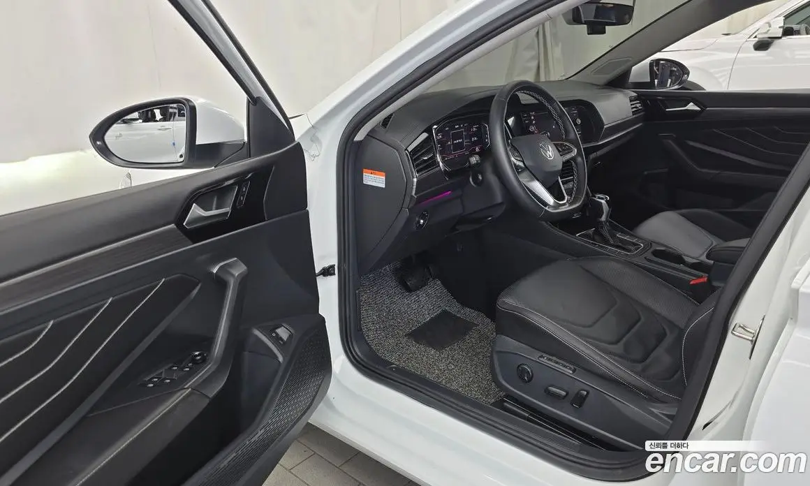 Volkswagen Jetta 2023 1.5 автомат (гидро), фото 13 Volkswagen Jetta 2023 1.5 автомат (гидро), фото 13