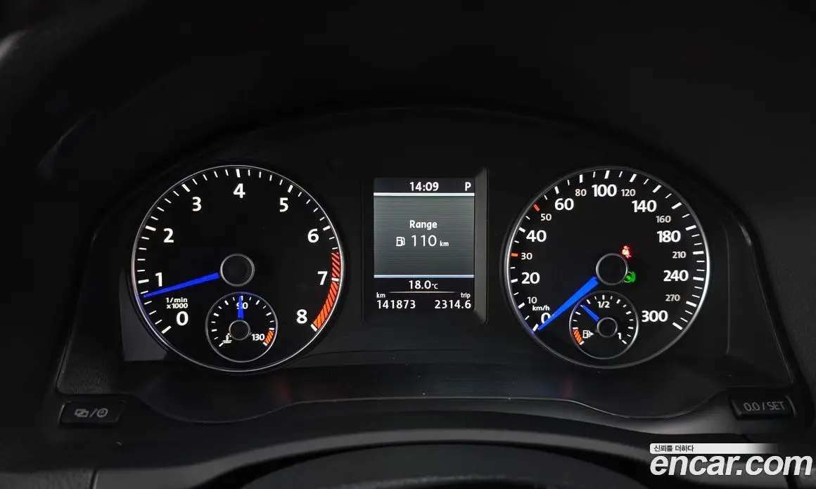 Volkswagen Scirocco 2013 2.0 автомат (гидро), фото 10 Volkswagen Scirocco 2013 2.0 автомат (гидро), фото 10