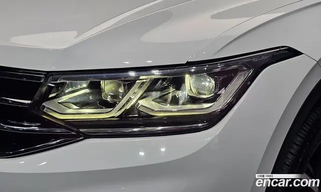 Volkswagen Tiguan 2022 2.0 автомат (гидро), миниатюра 8