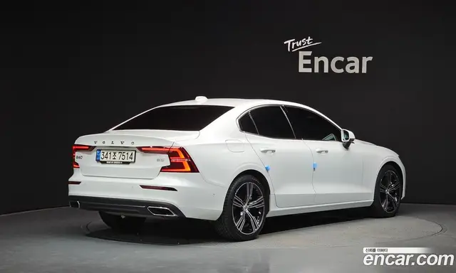 Volvo S60 2021 2.0 автомат (гидро), миниатюра 2