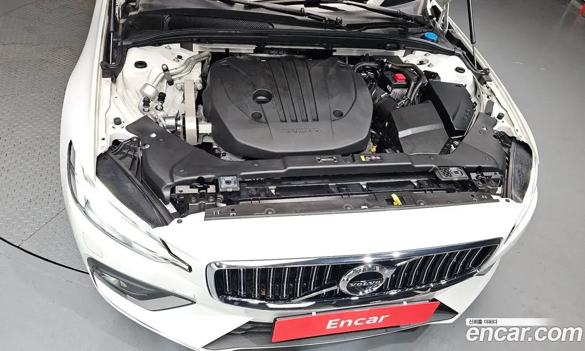 Volvo S60 2021 2.0 автомат (гидро), фото 6