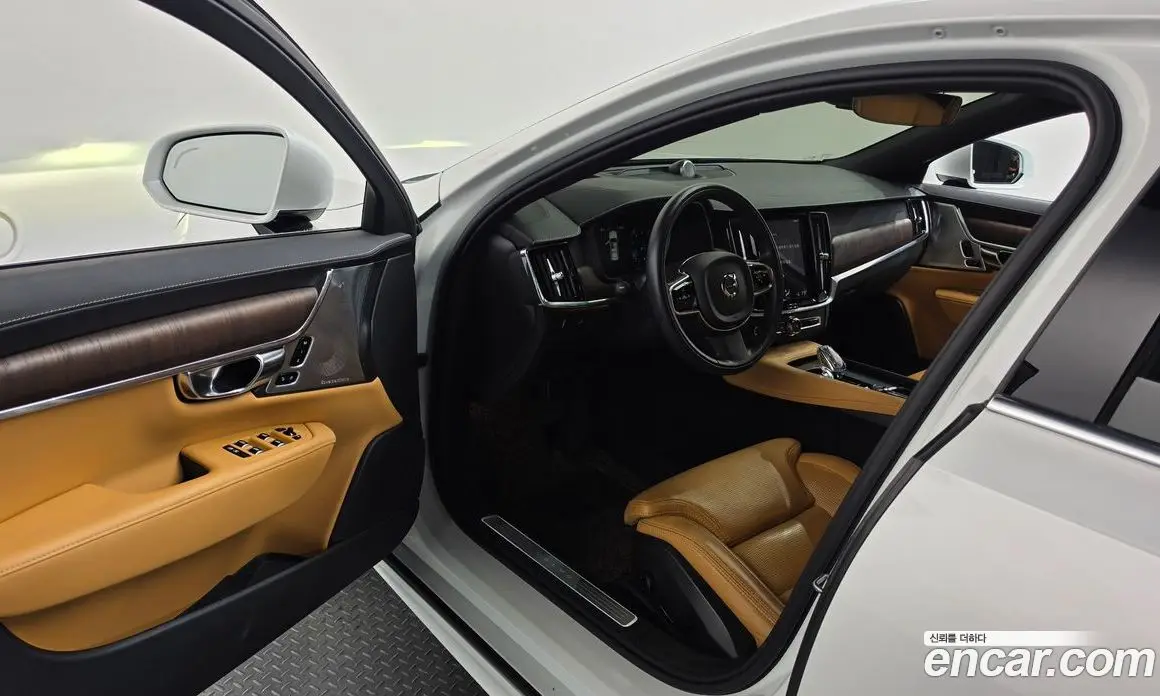 Volvo S90 2021 2.0 автомат (гидро), фото 13 Volvo S90 2021 2.0 автомат (гидро), фото 13