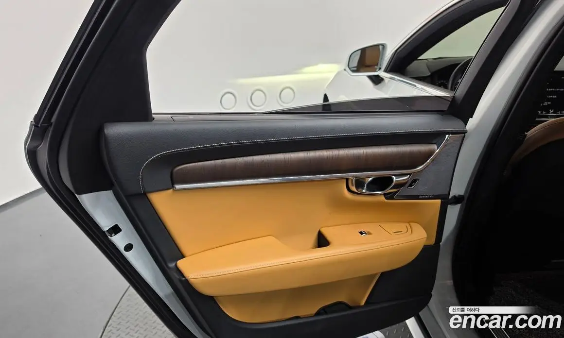 Volvo S90 2021 2.0 автомат (гидро), фото 15 Volvo S90 2021 2.0 автомат (гидро), фото 15