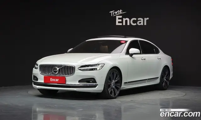Volvo S90, 2023, 44 487 км