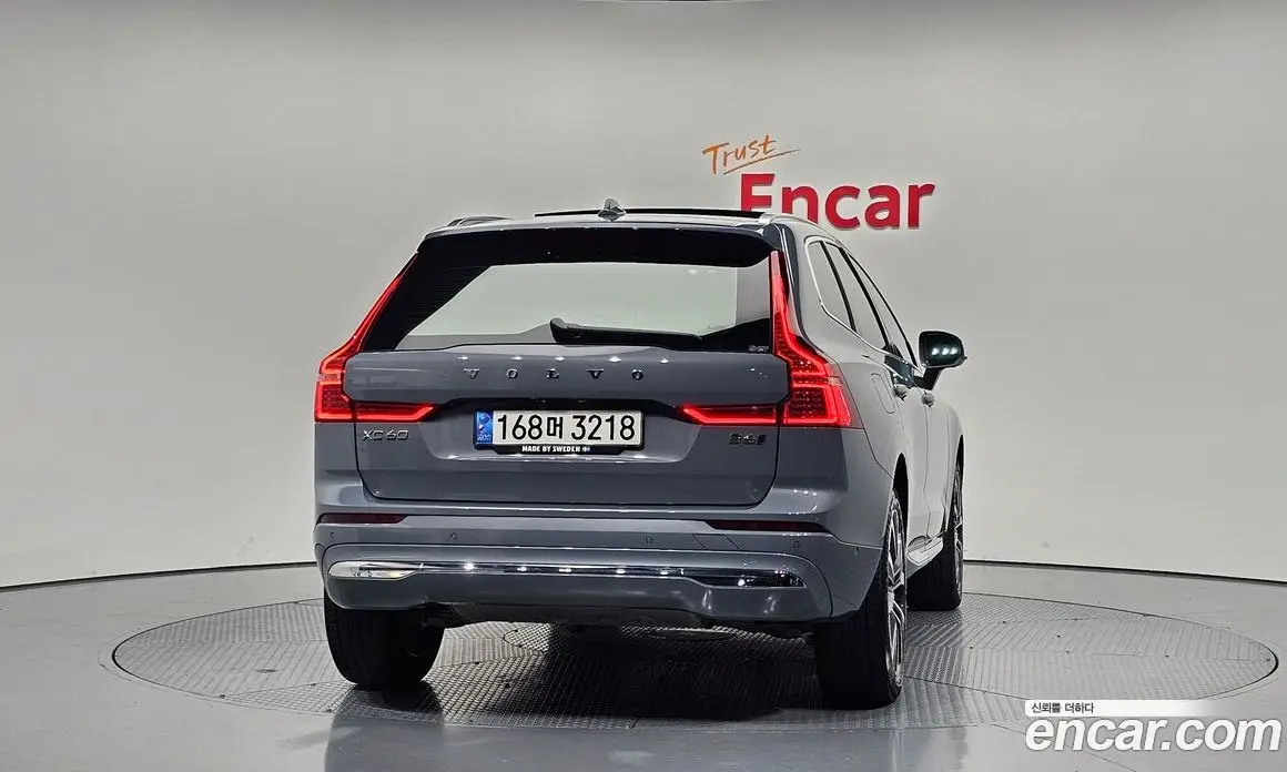 Volvo XC60 2021 2.0 автомат (гидро), фото 4