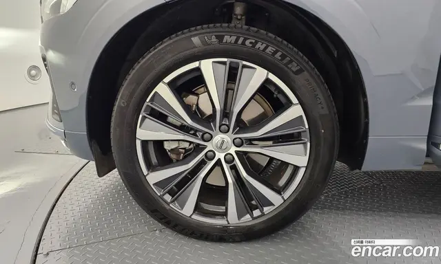 Volvo XC60 2021 2.0 автомат (гидро), миниатюра 5