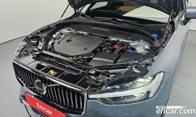 Volvo XC60 2021 2.0 автомат (гидро), миниатюра 6