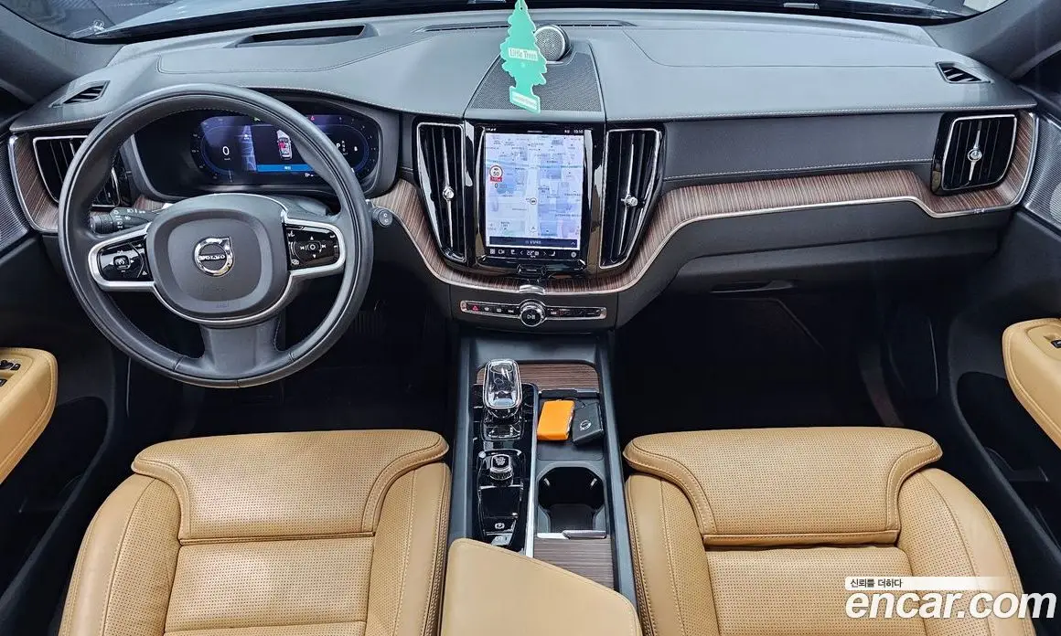 Volvo XC60 2021 2.0 автомат (гидро), фото 10
