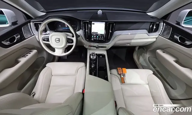 Volvo XC60 2024 2.0 автомат (гидро), миниатюра 10